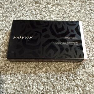 Mary Kay Perfect Palette Unfilled New In Box Makeup Organizer Compact